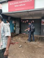 बागबेड़ा डीबी रोड पर भीषण सड़क हादसा: अनियंत्रित अर्टिगा दुकान में घुसी, 5 घायल, एक की हालत गंभीर