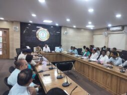 रामगढ़ में आपदा प्रबंधन की तैयारियों की समीक्षा, उपायुक्त ने सभी विभागों को दिए समयबद्ध कार्रवाई के निर्देश।