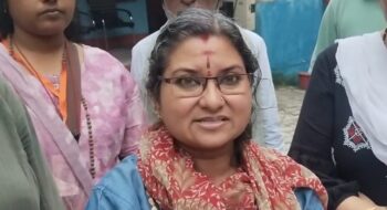 जमशेदपुर: रेलवे महिला कर्मी से चेन स्नेचिंग, विरोध करने पर घसीटा और मारपीट; एक आरोपी गिरफ्तार, विहिप का थाने में प्रदर्शन