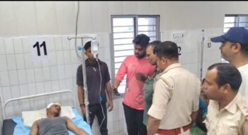 कोयला छापेमारी के बाद बवाल: युवक की पिटाई के आरोप पर हंगामा, CISF ने आरोपों से किया इनकार, सरकारी वाहन पर हमले का दावा