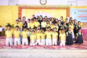 विदेशी कंपनी में चयन पर राइजिंग सन इंग्लिश स्कूल की प्रधानाध्यापिका लुबना नूर खान को भव्य एवं भावभीनी विदाई