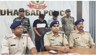 धनबाद पुलिस ने प्रिंस खान गिरोह के दो गुर्गे गिरफ्तार किए