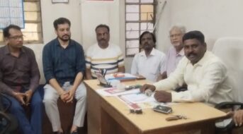 टाटा मोटर्स के सेवानिवृत्त कर्मचारियों के लंबित पीएफ भुगतान का मुद्दा उठा, एआईटीयूसी ने पीएफ कमिश्नर को सौंपा मांगपत्र