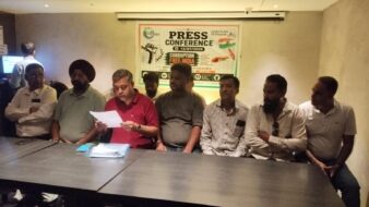 रामगढ़ शिव शंकर ज्वेलर्स डकैती कांड का खुलासा लगभग पूरा, मुख्य साजिशकर्ता गिरफ्तार, हथियार और लूटे गए आभूषण बरामद।