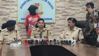 24 घंटे में चेन स्नैचिंग का खुलासा, एक आरोपी गिरफ्तार; चोरी की बाइक और टूटी चेन बरामद