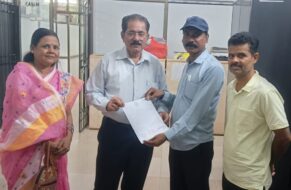 संक्रामक बीमारियों की रोकथाम को लेकर पंचायत प्रतिनिधियों ने सिविल सर्जन को सौंपा मांग पत्र