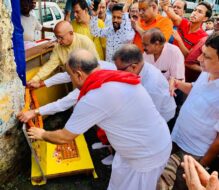 सरयू राय ने किया श्री श्याम दरबार के तोरणद्वार का शिलान्यास