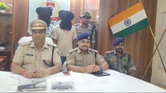 चतरा में सरेआम फायरिंग के दो आरोपी गिरफ्तार, देसी कट्टा व कारतूस बरामद