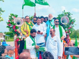 दिशोम गुरु शिबू सोरेन की प्रथम पुण्यतिथि पर श्रद्धांजलि व स्मृति यात्रा का आयोजन शिबू सोरेन की प्रथम पुण्यतिथि