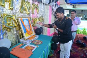 शिक्षक दिवस पर पोटका में सम्मानित हुए गुरुजन, विभिन्न शिक्षण संस्थानों में पहुंचे विधायक संजीव सरदार