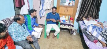 झामुमो जिलाध्यक्ष विक्टर सोरेन ने बीमार आंदोलनकारी नेताओं से की मुलाकात