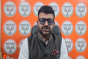 हरमू में डॉ. श्यामा प्रसाद मुखर्जी की प्रतिमा पर कालिख, भाजपा ने की गिरफ्तारी की मांग