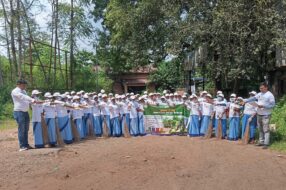 प्रखंड परिसर में जल सहियाओं ने चलाया स्वच्छता अभियान