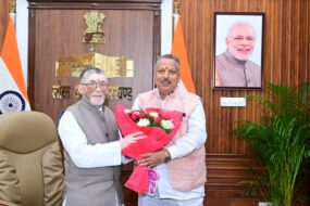 झारखंड के राज्यपाल संतोष गंगवार से मिले राजेश शुक्ल