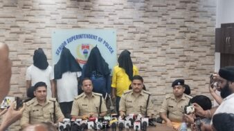 बिंदल मॉल फायरिंग कांड का खुलासा, छत्तीसगढ़ से चार आरोपी गिरफ्तार, कार और छह मोबाइल बरामद