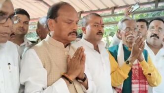 रघुवर दास ने दिवंगत मंत्री सुदिव्य कुमार सोनू को दी श्रद्धांजलि