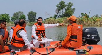 CM, केंद्रीय कृषि मंत्री तेरसिया बाढ़ क्षेत्र का किया दौरा।