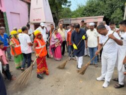 स्वच्छता प्रत्येक नागरिक की सामूहिक जिम्मेदारी।बीहट।यदुनंदन। माननीय प्रधानमंत्री नरेंद्र मोदी के जनस