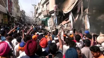 झोटा की हत्या को लेकर मुख्यमंत्री के इस्तीफे की मांग पर विधानसभा में कांग्रेस विधायकों का हंगामा