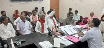 सब्जी-फल विक्रेताओं की हड़ताल खत्म, एसडीओ के आश्वासन पर शुरू हुआ कारोबार