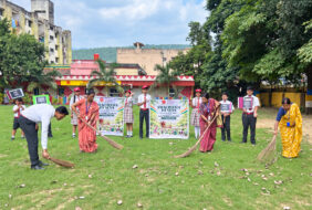 गांधी जयंती पर बच्चों ने दिया जागरूकता का संदेश