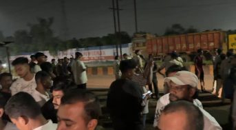 हनुमान मंदिर के पास बछड़े का कटा सिर मिलने से मचा हड़कंप, स्थानीय लोगों ने किया हंगामा