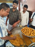 खाद्य सुरक्षा विभाग का छापा, सूजी-मैदा के नमूने जांच को भेजे