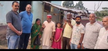 टंडवा ब्राह्मण समाज ने दिवंगत शिवसागर उपाध्याय के परिवार को दी आर्थिक सहायता