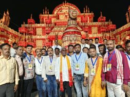 जादूगोड़ा मोड़ पूजा पंडाल का चंपई सोरेन ने किया उद्घाटन