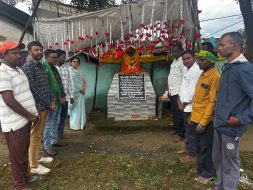 कार्तिक उरांव की जयंती पर विधायक सविता महतो ने किया नमन
