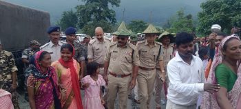 रायजामा के मैदान में पुलिस की पहल, फुटबॉल के साथ बांटी उम्मीद