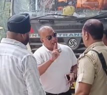 पार्किंग व्यवस्था को लेकर ट्रैफिक पुलिस से क्यों उलझे विपिन झा? वाहन मालिकों का दर्द समझना भी जरूरी