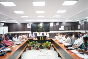 विकास योजनाओं में तेजी लाएं, लंबित मामलों का समय पर करें निष्पादन : उपायुक्त