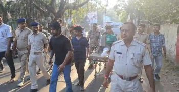 20 हाथ, एक जान’: धनबाद की बर्थडे पार्टी में अभिजीत की हत्या—डंडे, पत्थर और बाइक से कुचला गया सिर, दोस्तों ने सोने के चैन और ब्रेसलेट तक लूटकर छोड़ा