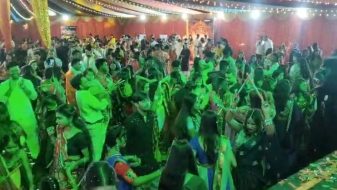 नवरात्र में डांडिया की धूम: जमशेदपुर में भक्ति और उत्सव का रंगारंग माहौल नवरात्र में डांडिया की धूम