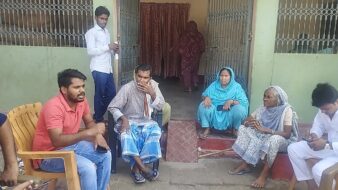 रंगदारी को ले घर पर किया फायरिंग।