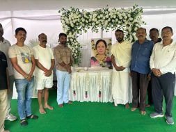 मोहन कर्मकार की धर्मपत्नी के निधन पर संजीव सरदार ने जताया शोक, पोटका विधायक ने आवास पहुंचकर दी श्रद्धांजलि मोहन कर्मकार की धर्मपत्नी के निधन पर संजीव सरदार ने जताया शोक