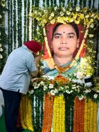 समाजसेवी अमरप्रीत सिंह काले ने मुख्यमंत्री हेमंत सोरेन से मिलकर उनकी माताजी स्व. श्रीमती रूपी सोरेन